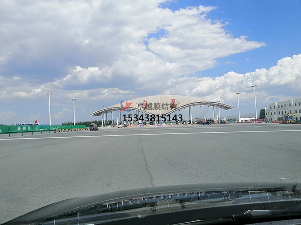 惠州高速收費(fèi)站雨棚【專業(yè)廠家】景觀遮陽棚/服務(wù)區(qū)膜結(jié)構(gòu)充電站設(shè)計公司