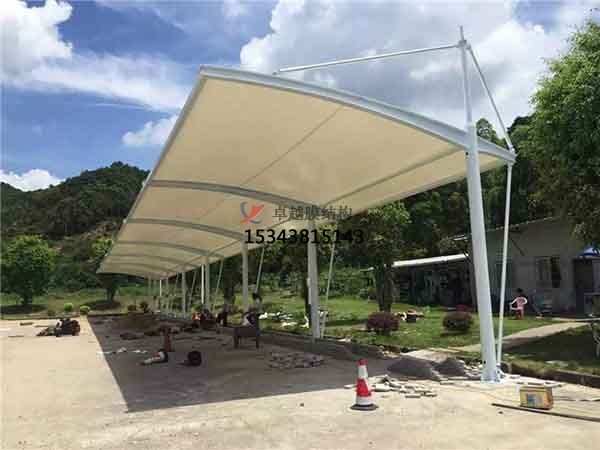 哈爾濱充電站膜結構遮陽棚【生產(chǎn)銷售】 　　