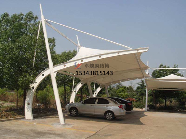 建始<font color='red'>膜結(jié)構(gòu)停車棚</font>【雨棚遮陽(yáng)棚生產(chǎn)安裝】