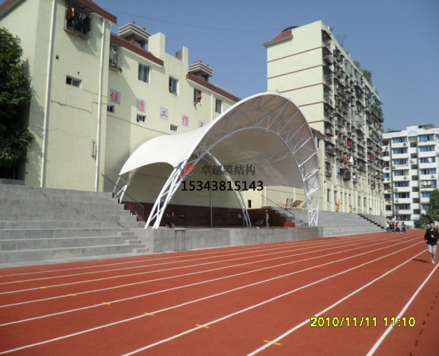  <font color='red'>膜結(jié)構(gòu)看臺</font>都是什么材質(zhì)的？