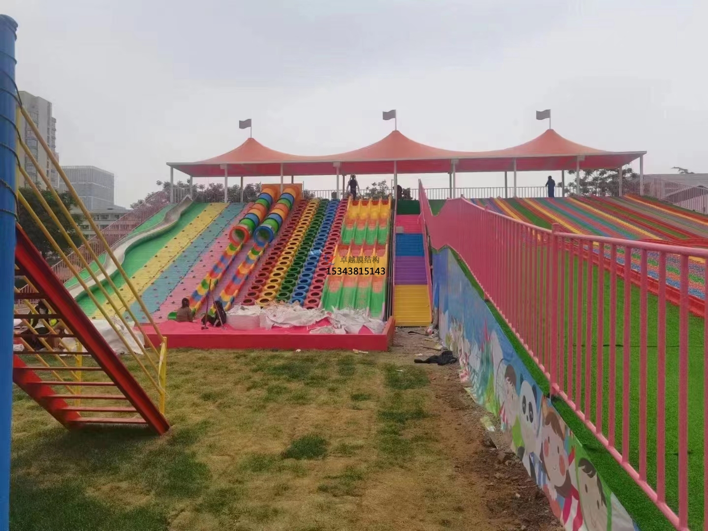安陽游樂設(shè)備彩色膜結(jié)構(gòu)