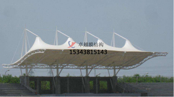 體育場(chǎng)看臺(tái)如何使用膜結(jié)構(gòu)設(shè)計(jì)？